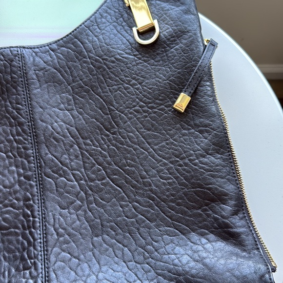 Vince Camuto Genuine Pebble Leather "Riley" Tote Crossbody Bag Purse Black - Picture 4 of 7